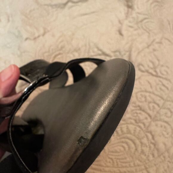 Karen Scott Black Geometric Slide Sandals - Picture 10 of 10